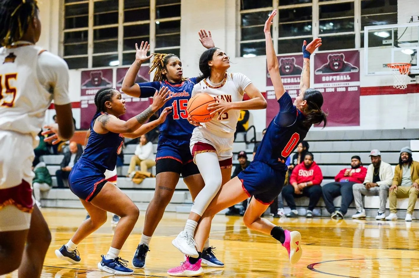 Shaw Hot Shooting From Deep Leads to Conference Road Win over Elizabeth