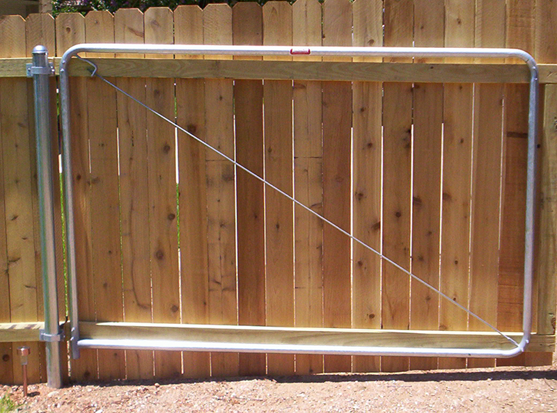 WOOD FENCE Hill Country Fence & Power Gate Company
