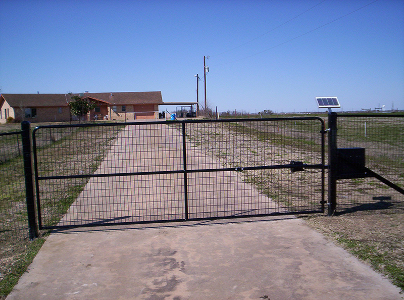 FARM & RANCH FENCE Hill Country Fence & Power Gate Company