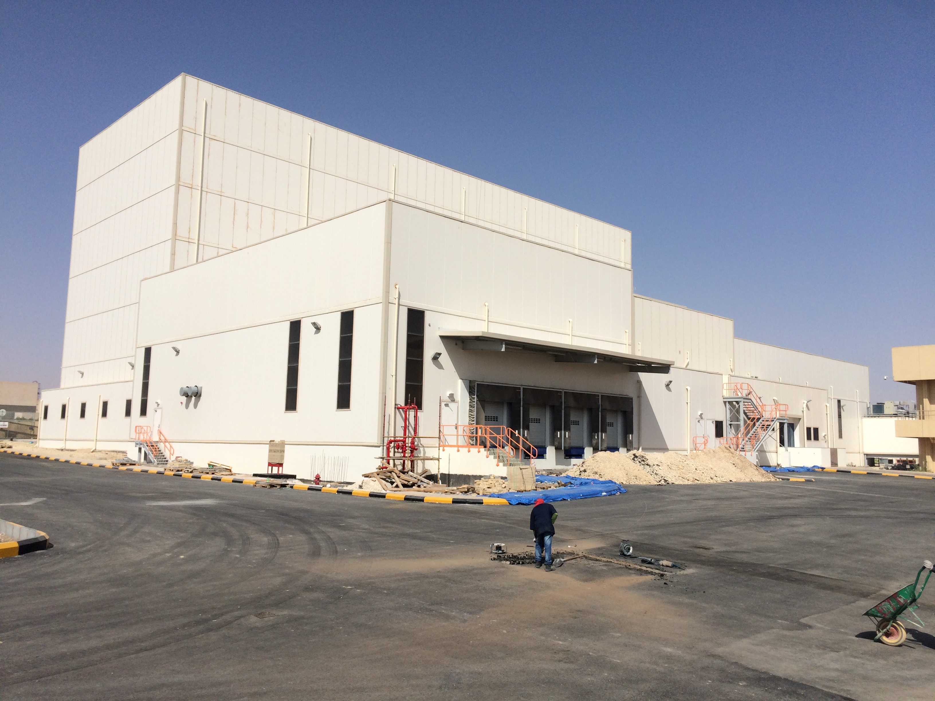 House Of Consulting Office For Consulting Engineers Co. SPIMACO WAREHOUSE