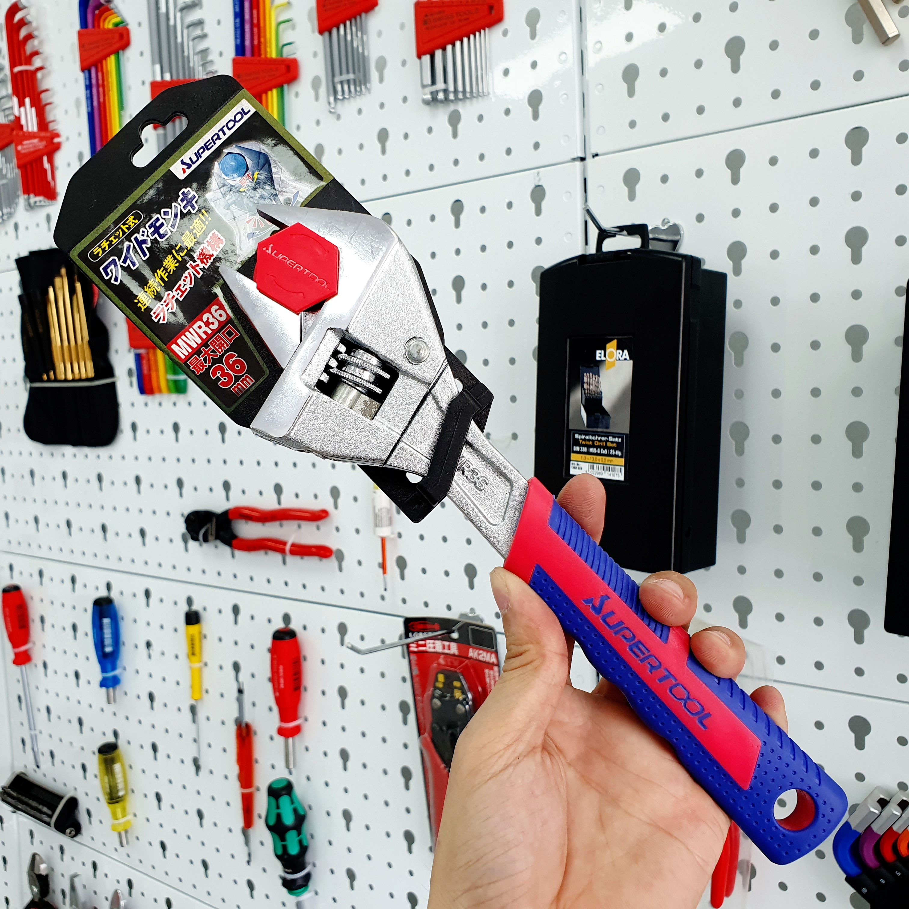 Mỏ lết tự đông Super Tool Japan MWR 30 MWR36