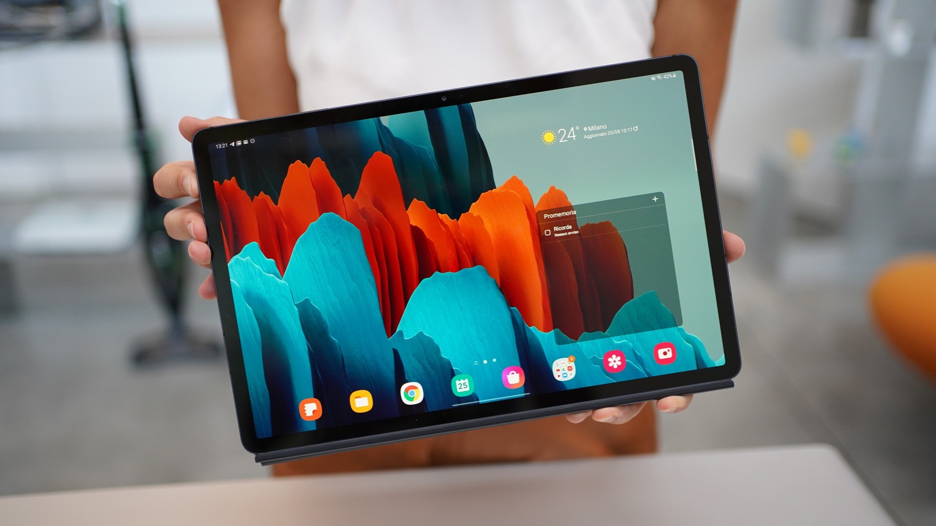 Samsung Galaxy Tab S7+ si aggiorna e riceve il multitasking in stile Z Fold