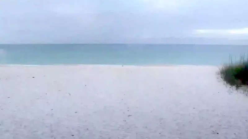 Holmes Beach Cam HDBeachCams