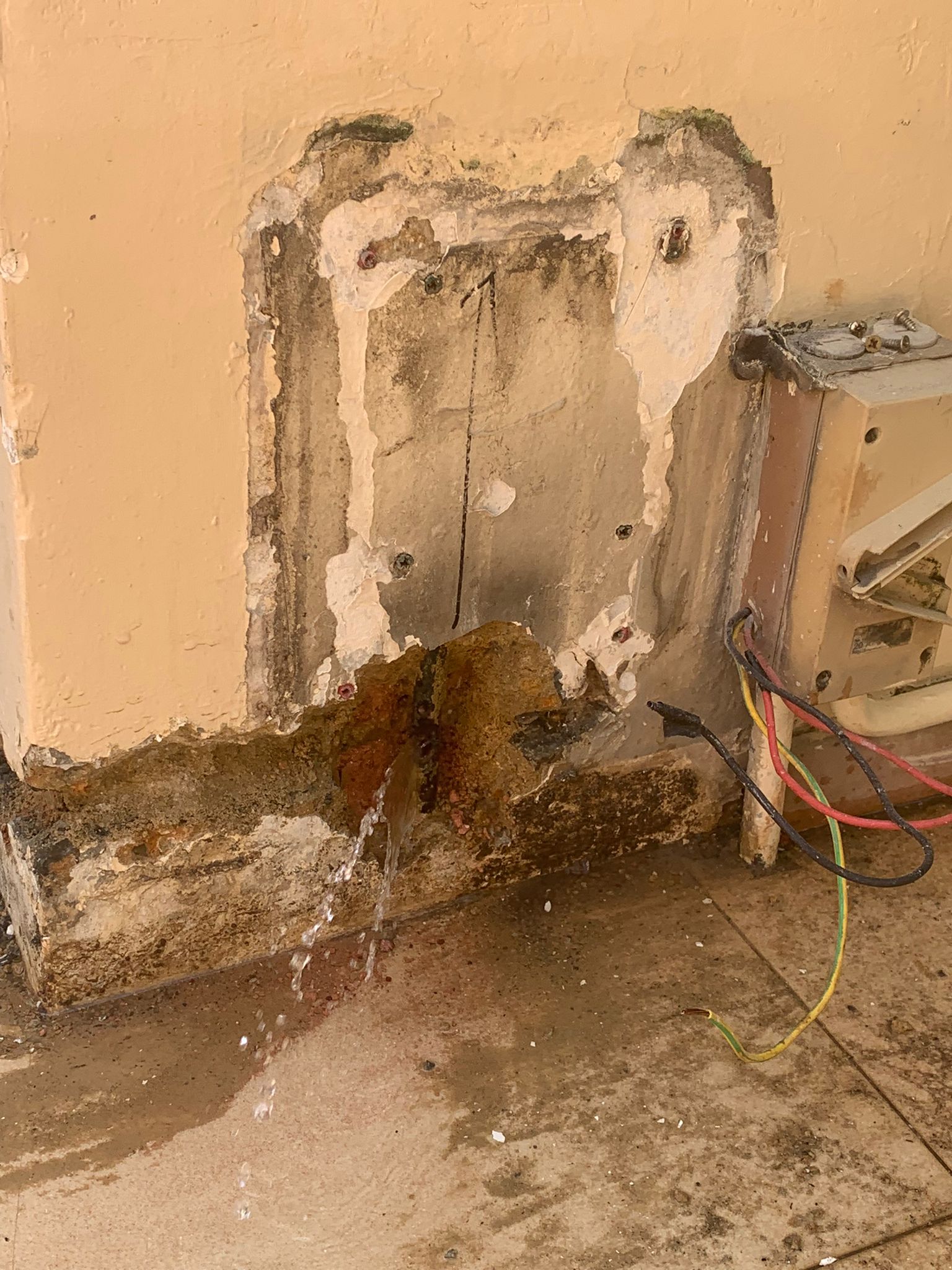 "Unveiling Industry Secrets The Hidden Dangers of Concealed Pipe Leaks and How to Prevent