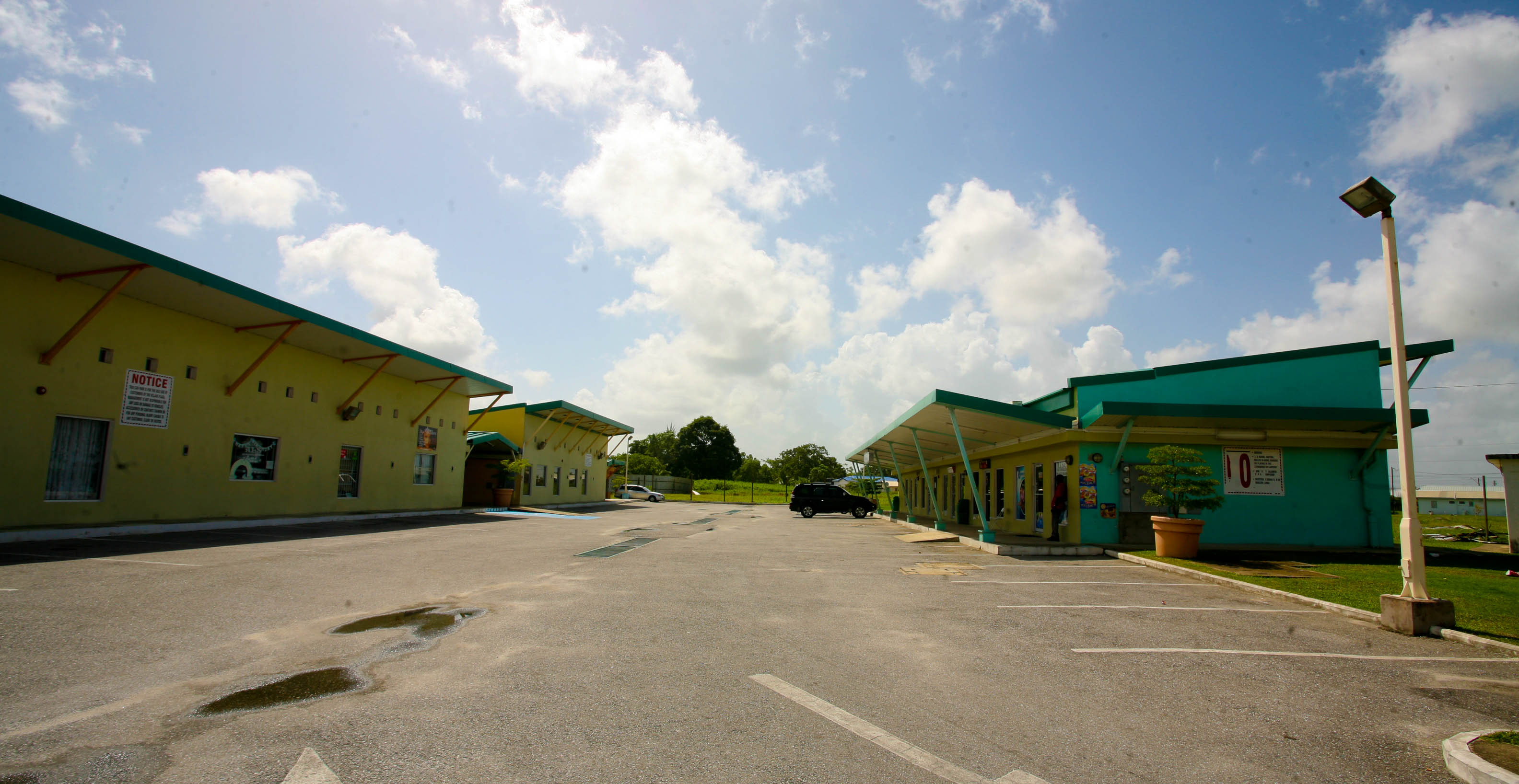 HDC Edinburgh 500 Village Plaza HDC