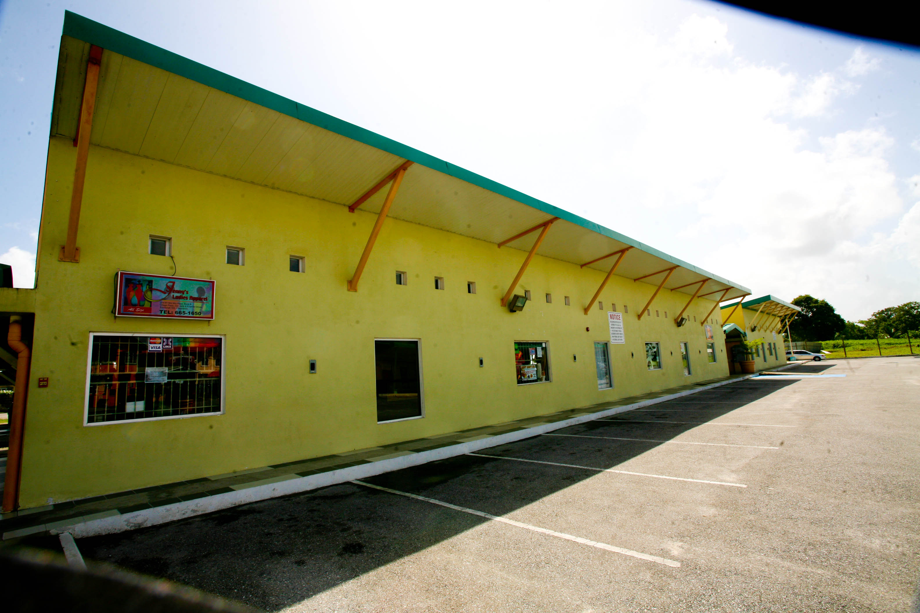 HDC Edinburgh 500 Village Plaza HDC