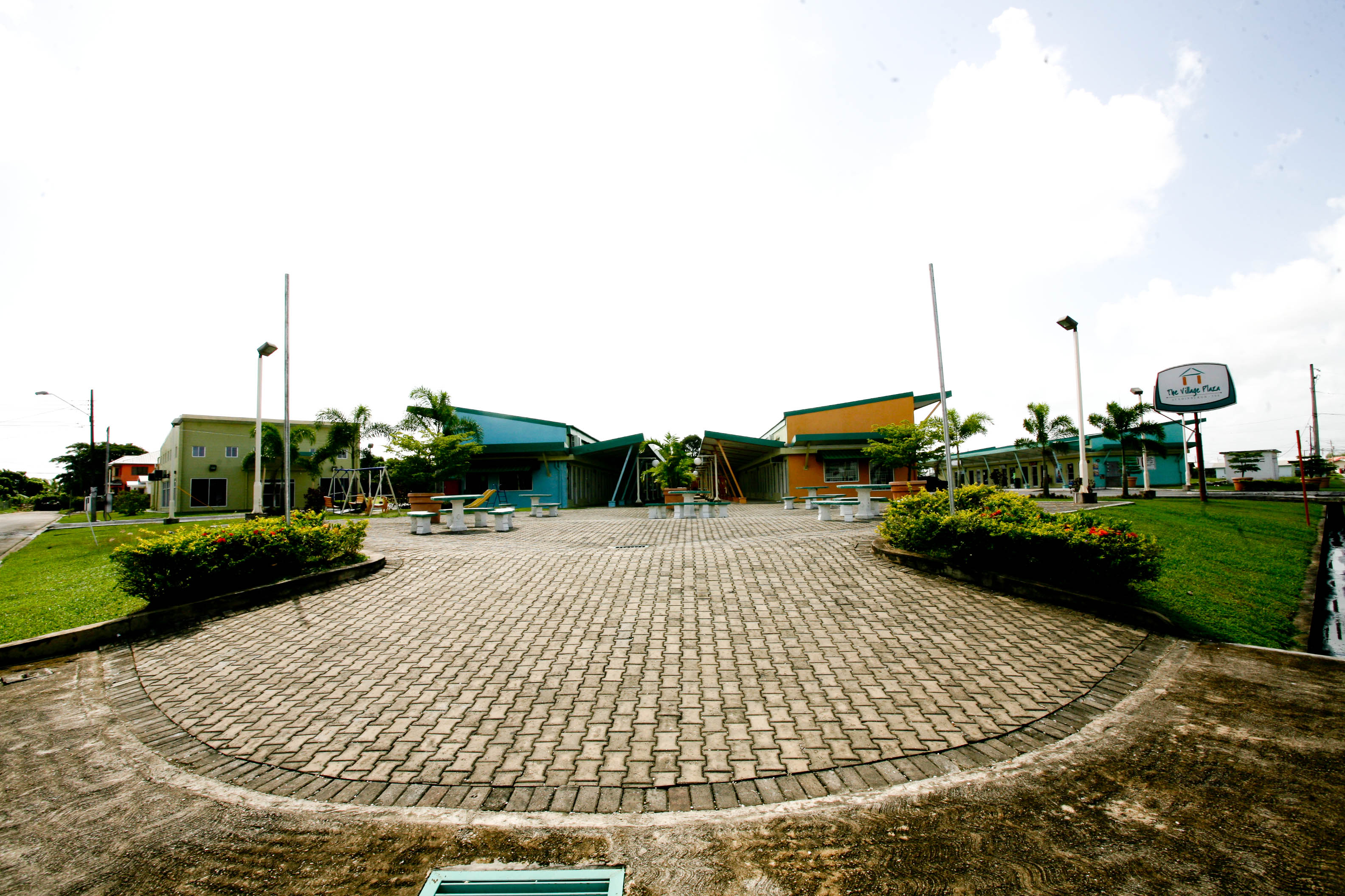 HDC Edinburgh 500 Village Plaza HDC