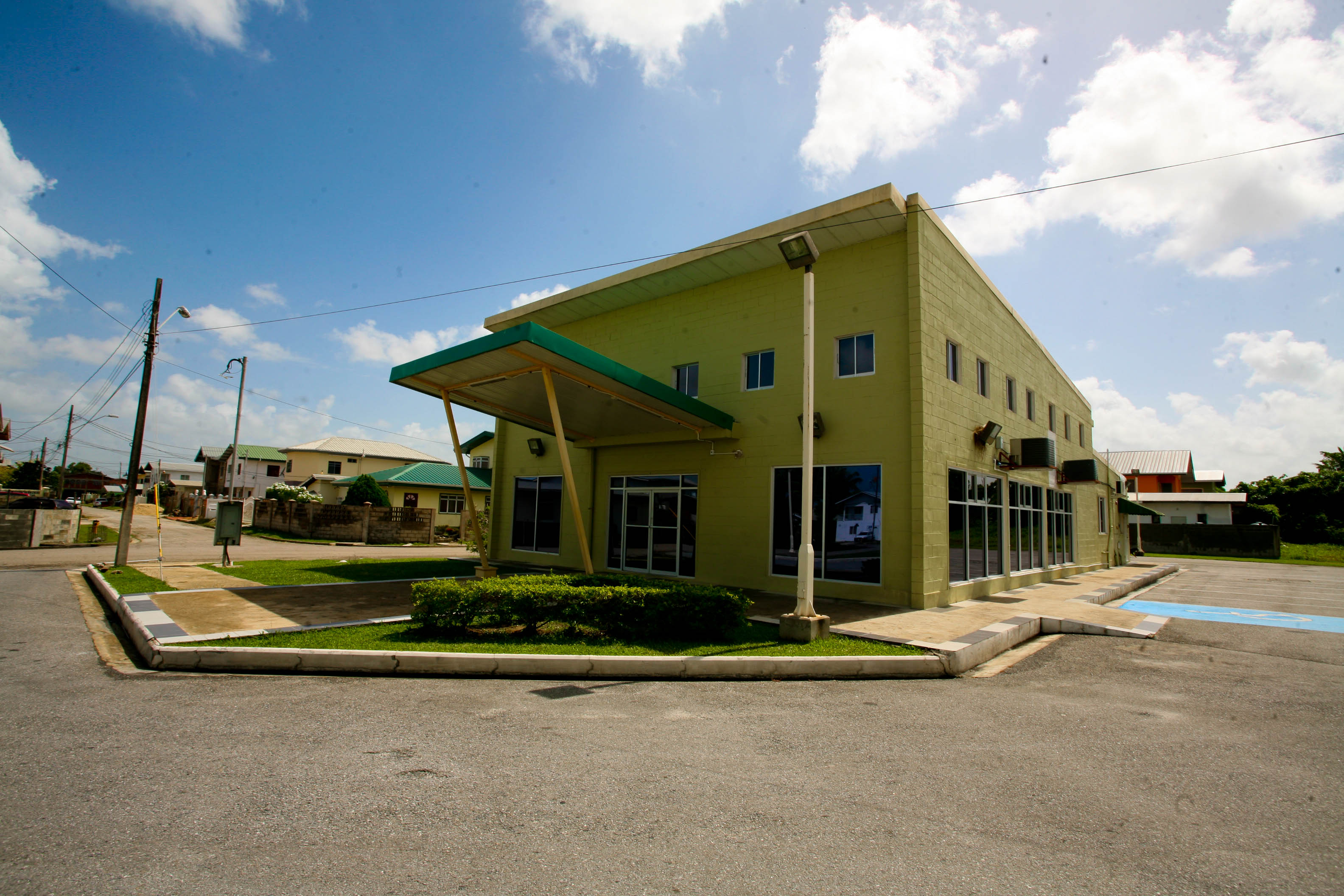 HDC Edinburgh 500 Village Plaza HDC