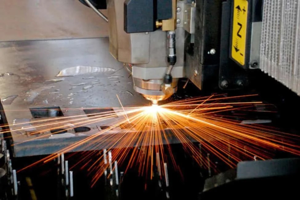 Stainless Steel Cutting Service HDC