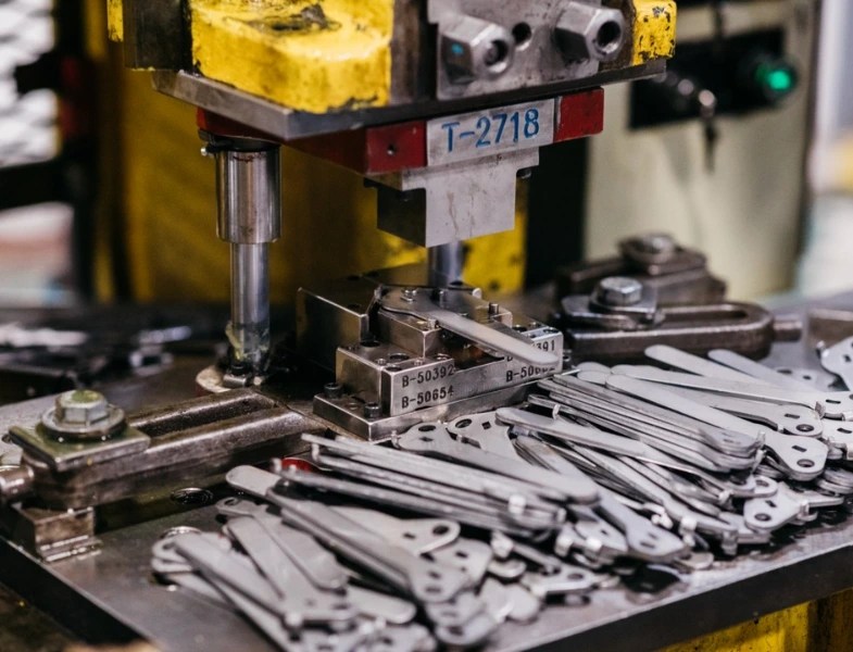 Custom Metal Stamping Services Precision, Efficiency & Versatility HDC