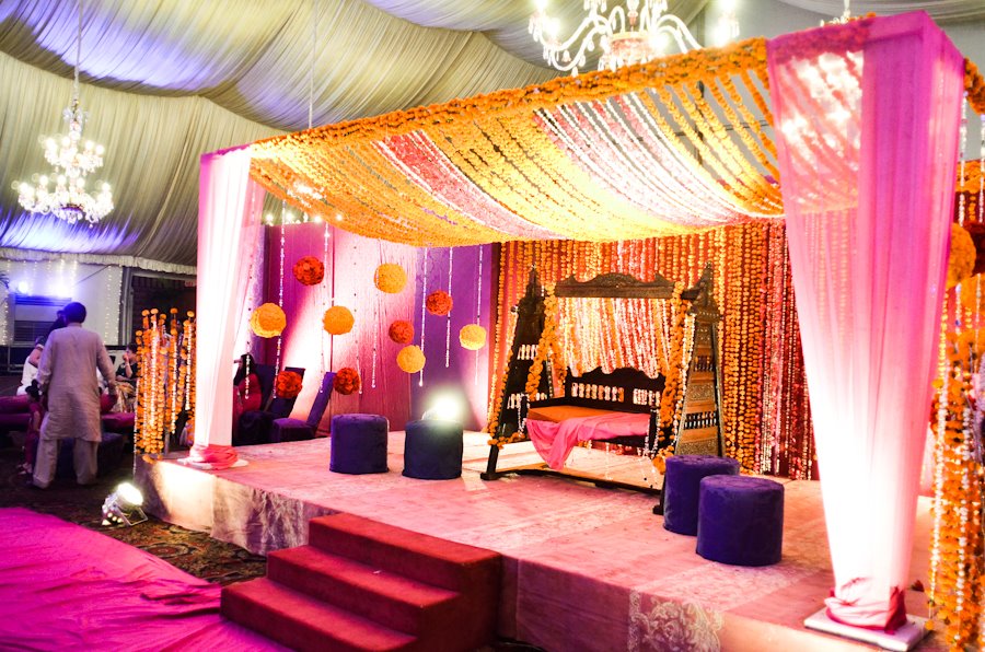 Mehndi Stage Decoration 2018 Pics Pakistani Ideas
