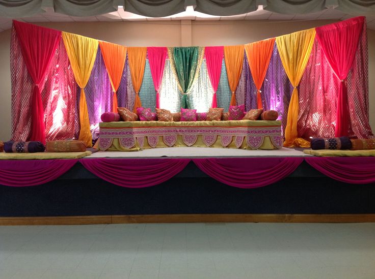 Mehndi Stage Decoration 2018 Pics Pakistani Ideas
