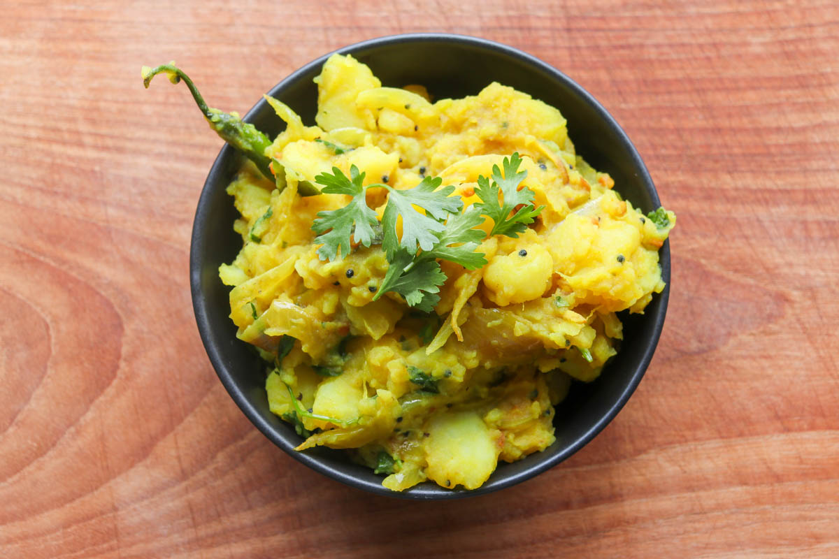 Aloo Bhaji (Indian Spiced Potatoes) Headbanger's Kitchen