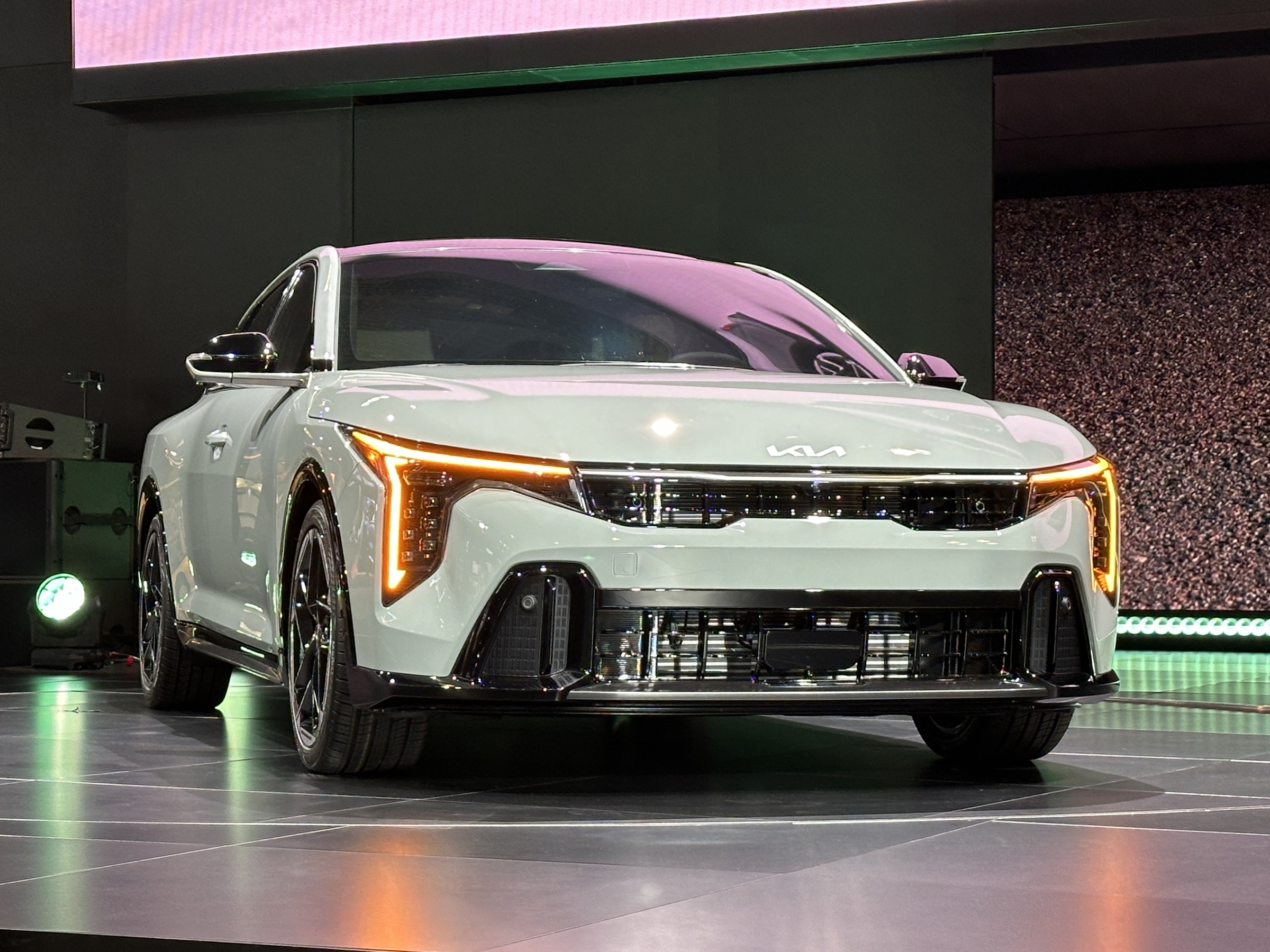 First Look 2025 Kia K4 Taking the Compact Sedan to a New Level Headlight.news