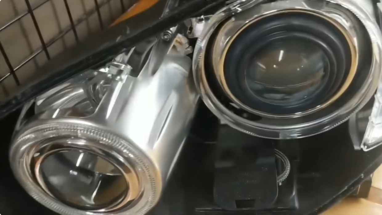 Simplifying the Process How Do You Remove a Headlight Lens