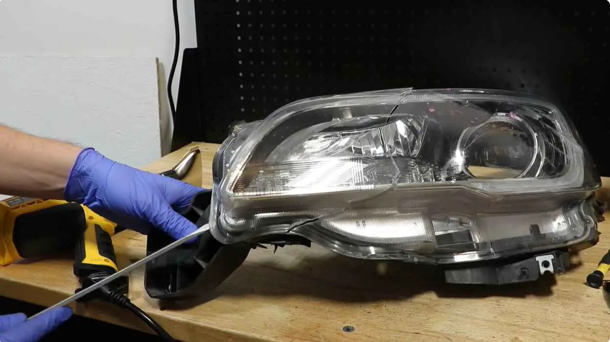 Simplifying the Process How Do You Remove a Headlight Lens
