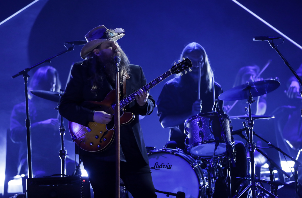 Chris Stapleton's "Cold" Flies To 1 On US iTunes Sales Chart Following