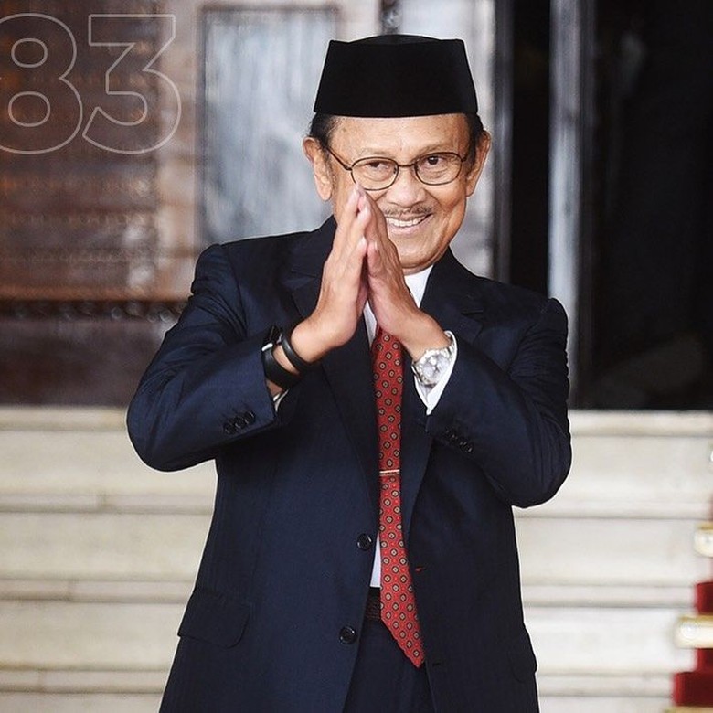 BJ Habibie Meninggal Dunia Headlines.id
