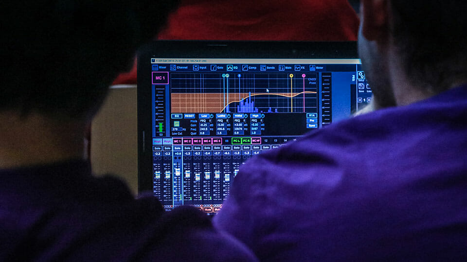 Studio Equalizer • HeadphonesAddict