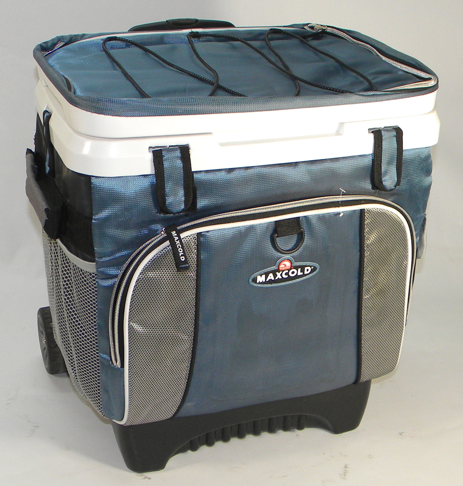 IGLOO COOL FUSION 36 MAXCOLD 26 QUART ROLLING COOLER SUITCASE POCKETS