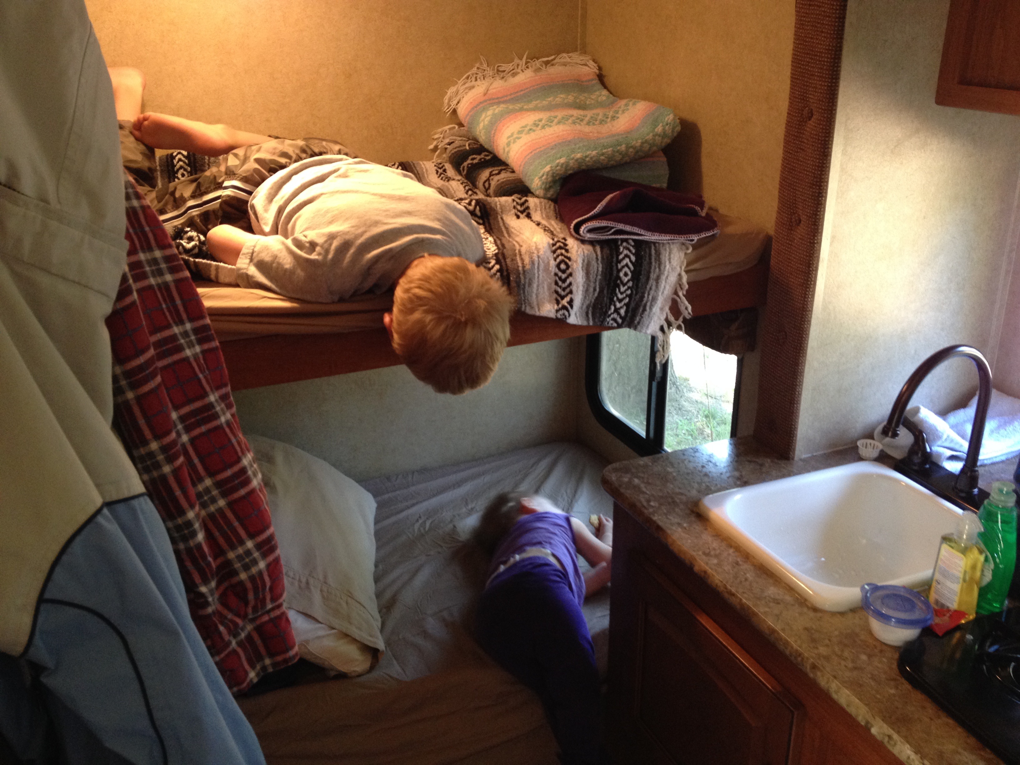 Head Tale rPod Bunk Beds