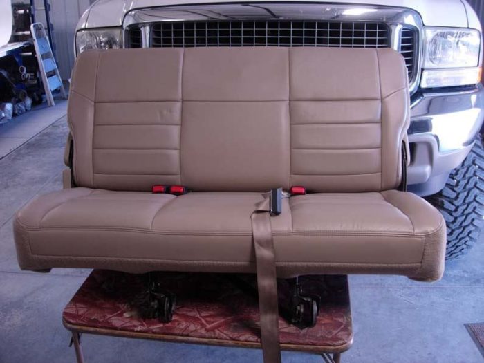 20002006 Ford Excursion 3RD Row Bench Headwaters Seat Covers