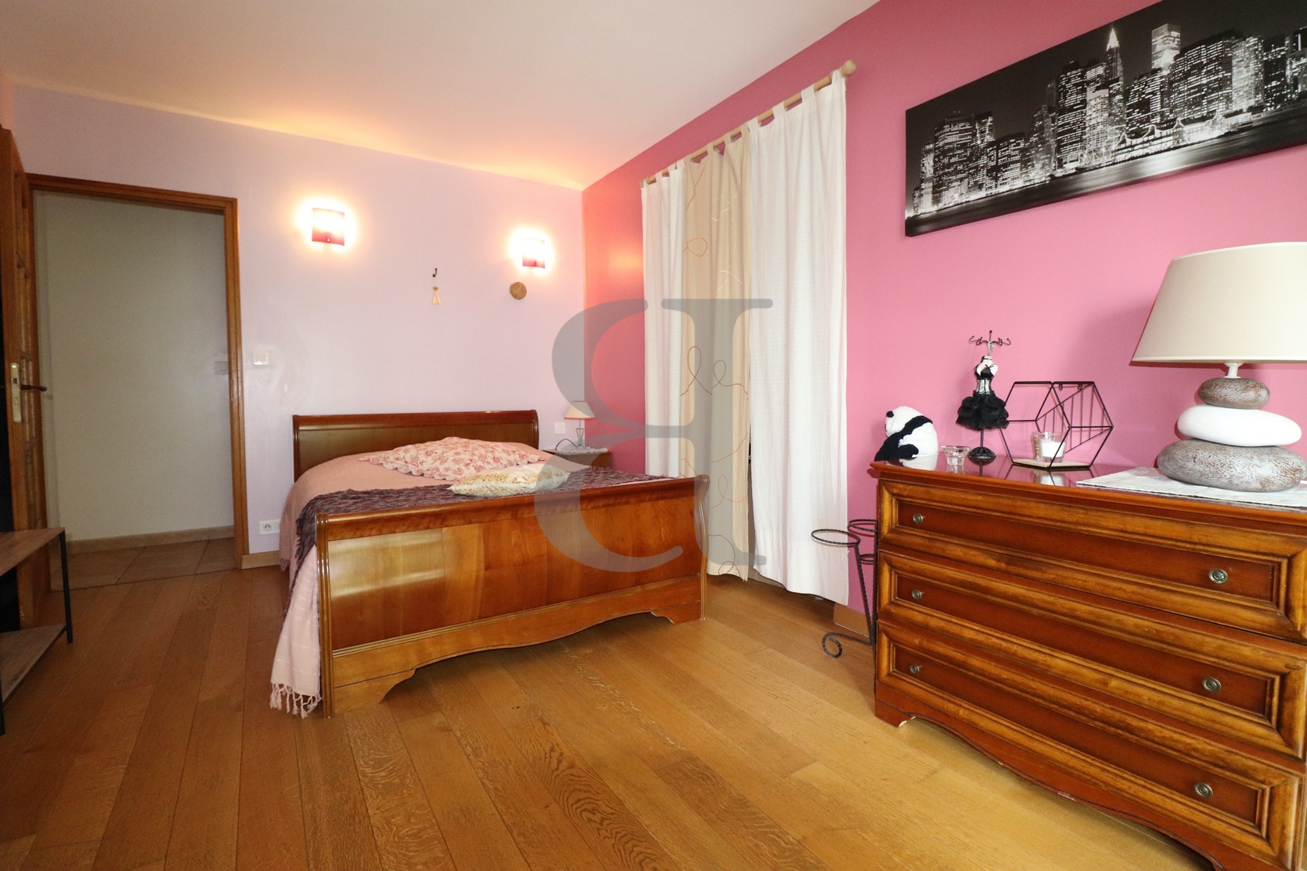 Village house for sale SaintRemyDeProvence, Les Alpilles Healey Fox