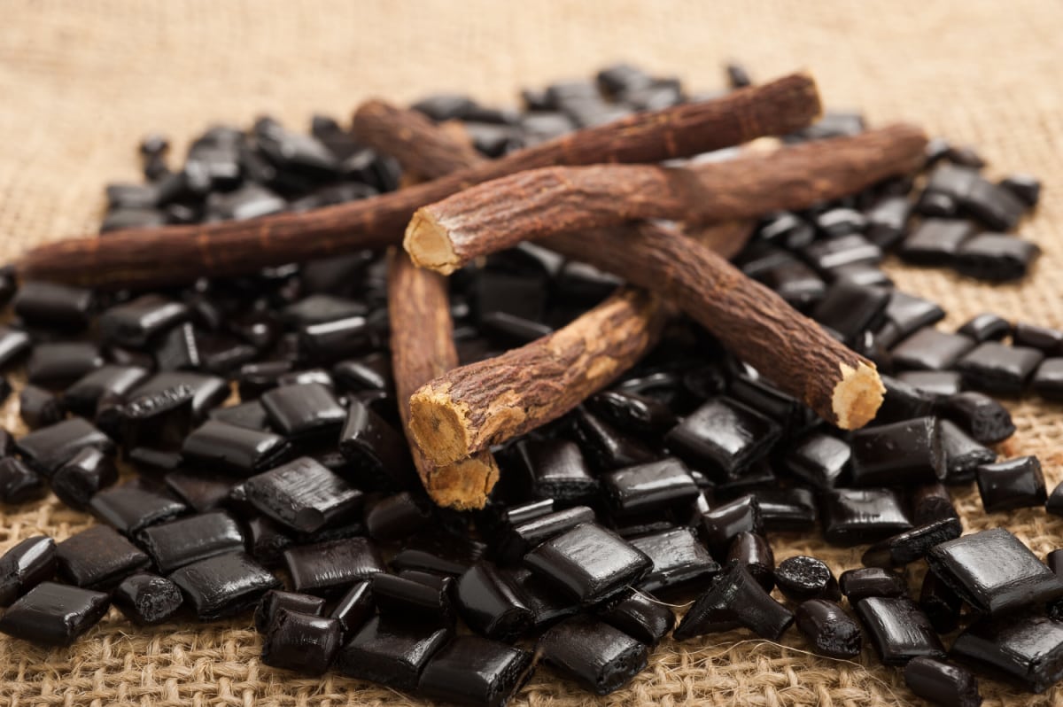 Licorice Root Skin Benefits You Didn't Know About Healthier Steps