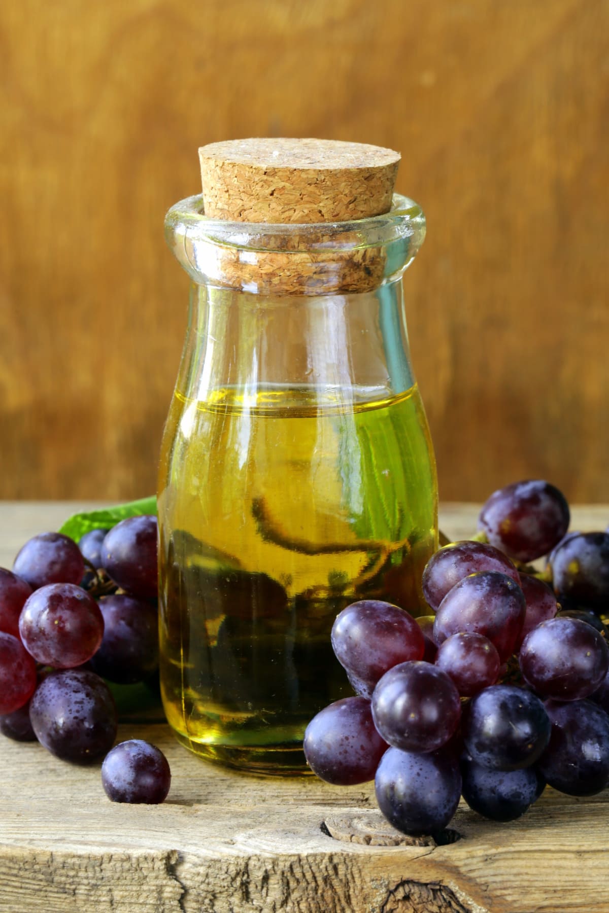 Top 10 Grapeseed Oil Benefits for Skin Healthier Steps