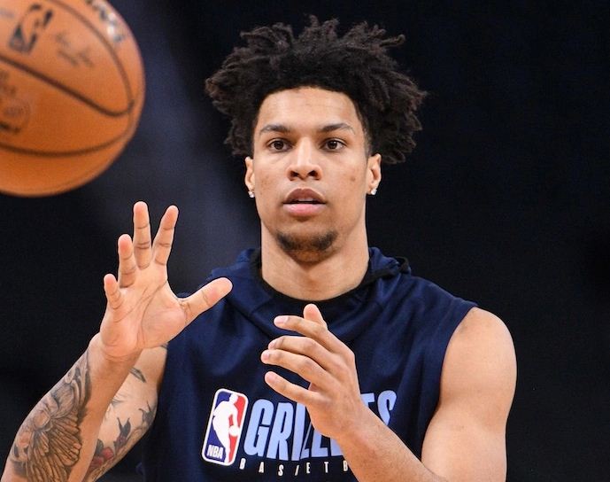 Brandon Clark Bio, Net Worth, Salary Age, Height, Weight, Wiki