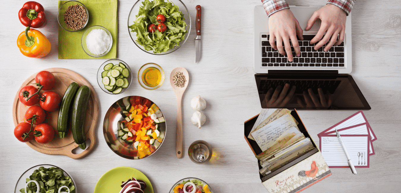 14 Easy Ways To Make Money Selling Recipes In 2022 - Hearmefolks