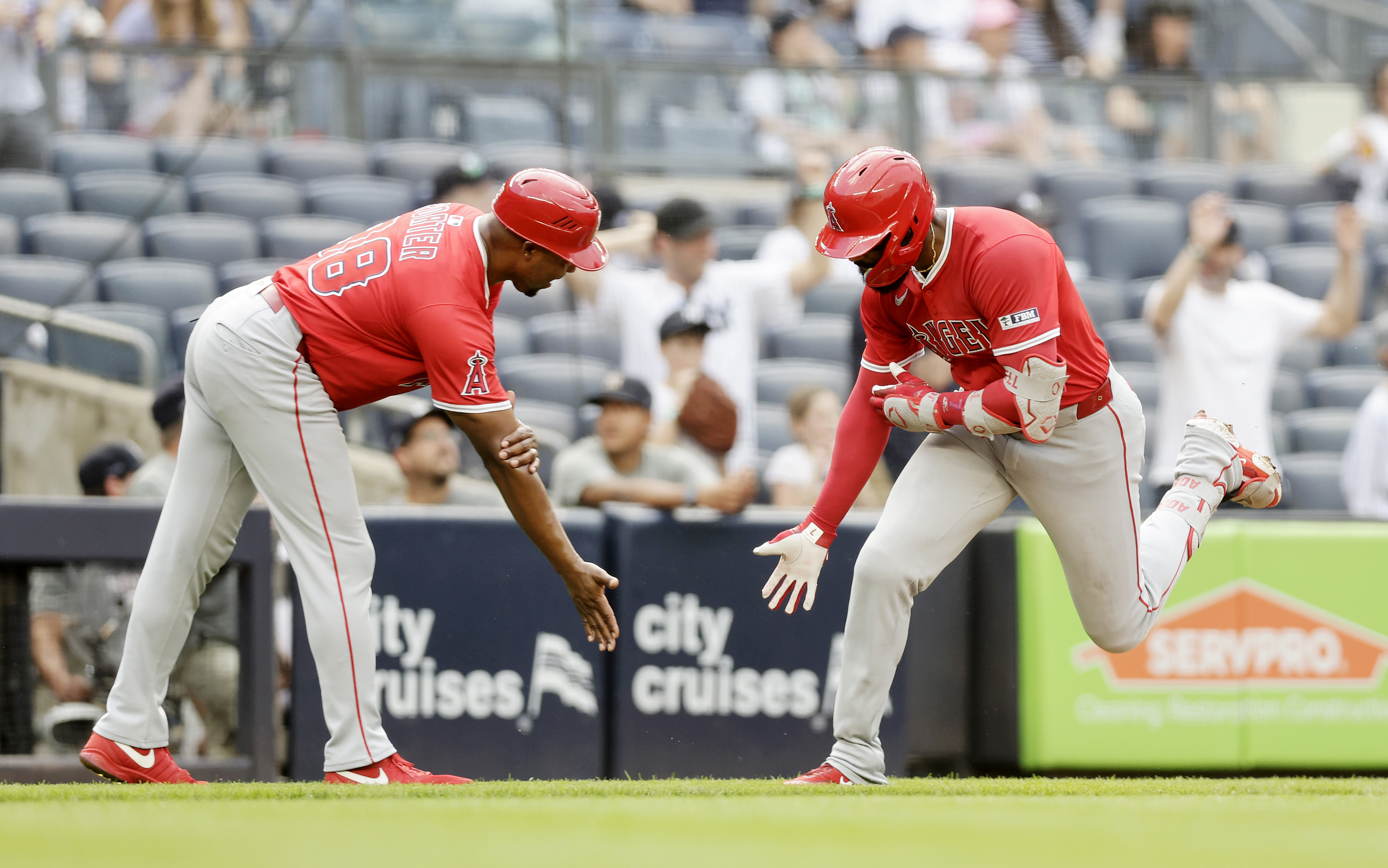 La predicción comercial de los Toronto Blue Jays aterriza al jardinero de 7 años de los Angelinos en el último rumor