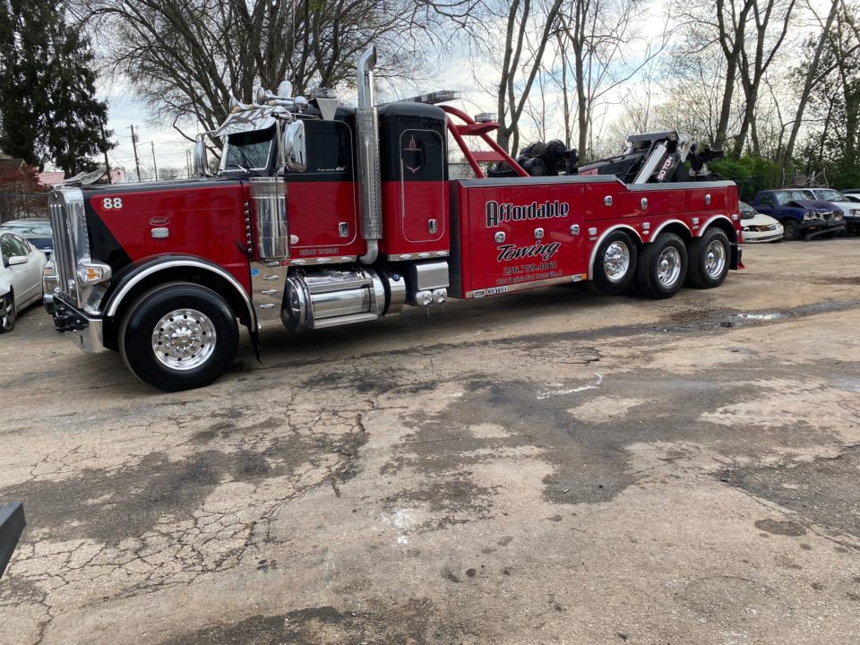 Heavy Duty Towing, Huntsville, AL. Any Truck, Any Size, Anywhere. 24/7