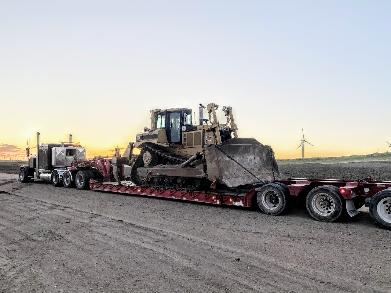 Four Things You Should Know About Heavy Haul Trucking Heavy Haulers