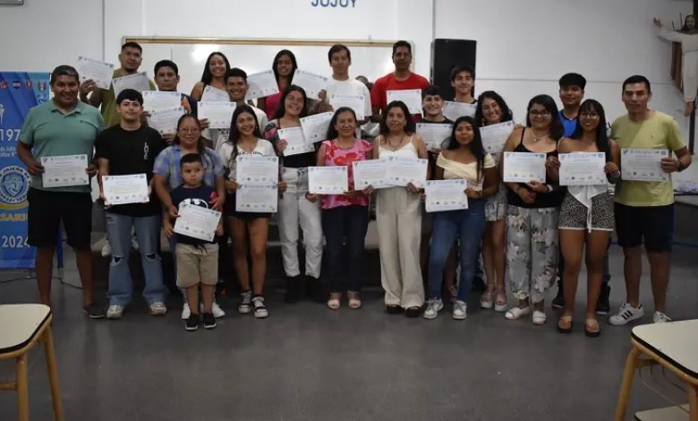 La Federación Jujeña de Voleibol celebró sus 50 años con premios y reconocimientos La Federación Jujeña de Voleibol celebró sus 50 años con premios y reconocimientos
