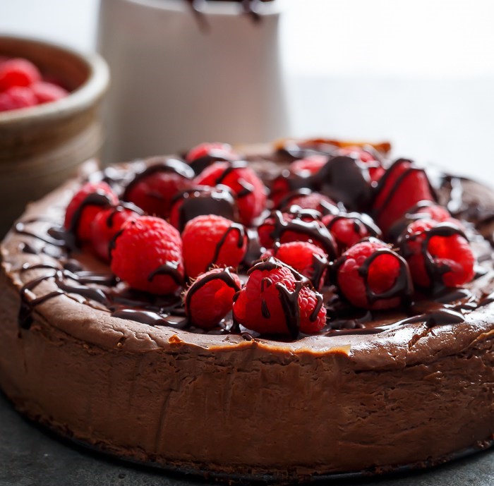 Recept ta čokoladni cheesecake z malinami ima le 89 kalorij