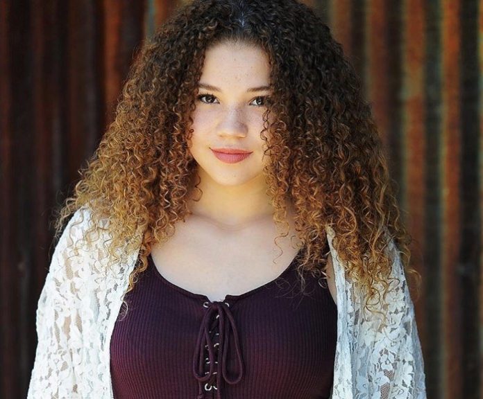 Who Are The Members of Haschak Sisters, What Are They Known For and Who