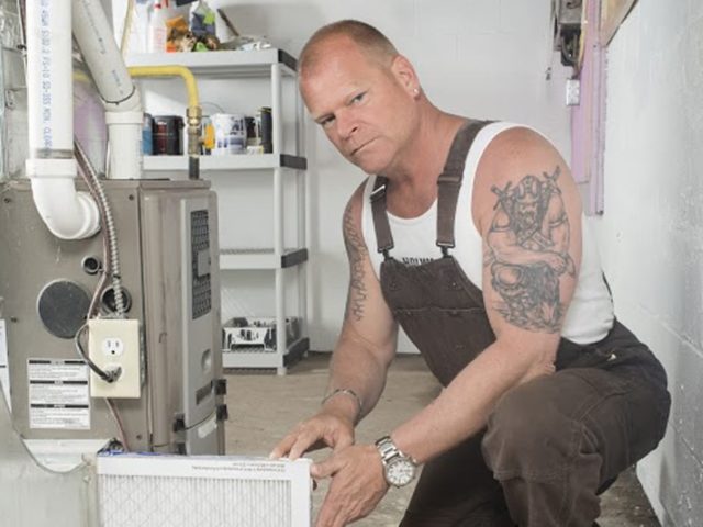 What is Mike Holmes Best Known For, Who Are His Kids and Does He Have a