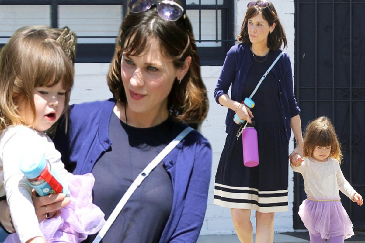 Elsie Otter Pechenik Interesting Details About Zooey Deschanel's Daughter