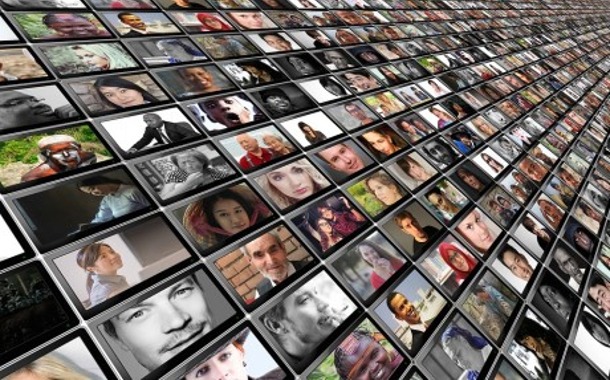 Multimediale Massenverarschung in Echtzeit …