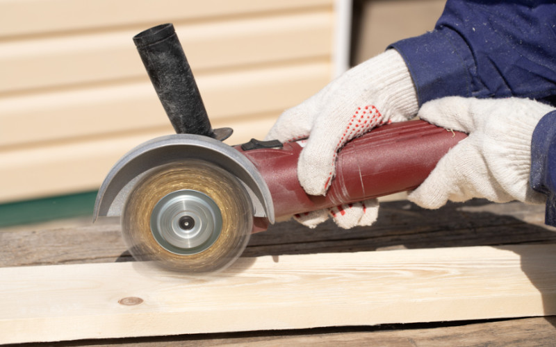 Die 5 besten Kettensägen für Winkelschleifer