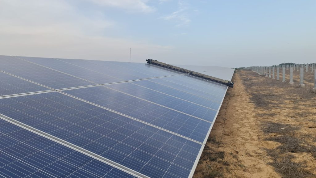 Why Waterless Solar Panel Cleaning is the Future HekaBot