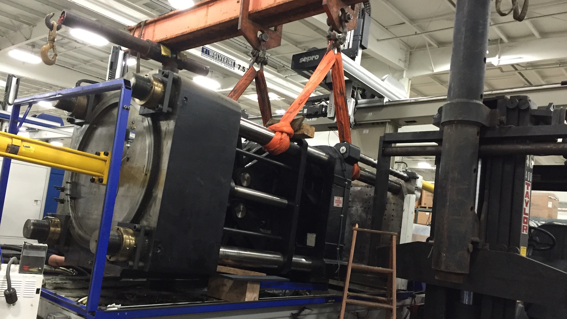 Injection And Blow Molding HEL Inc.