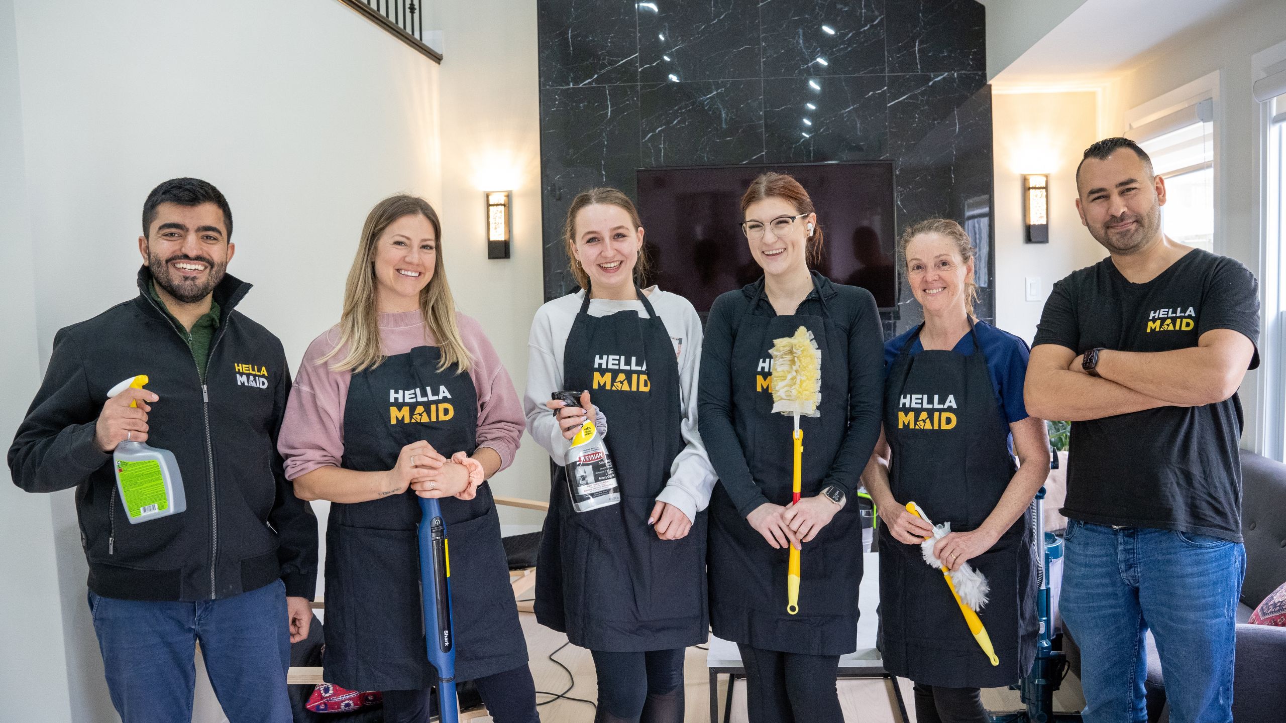 Canada Cleaning Services Hellamaid Book in 60 Seconds