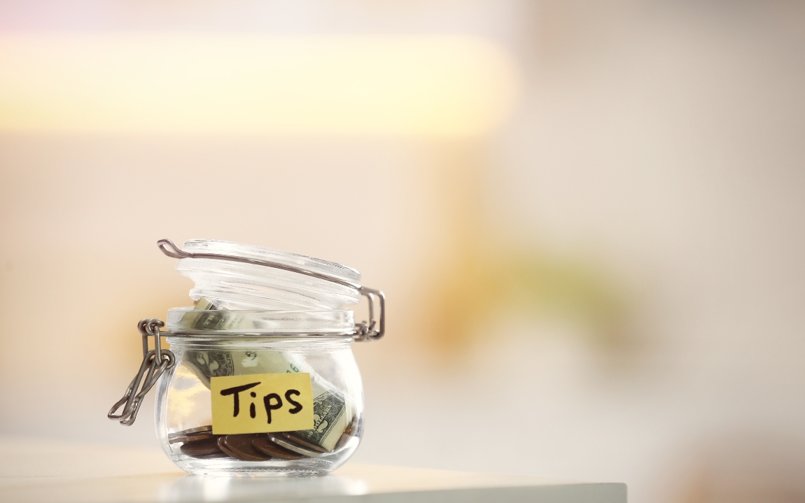 How Much Do You Tip a Cleaning Lady in Canada A Pricing Guide