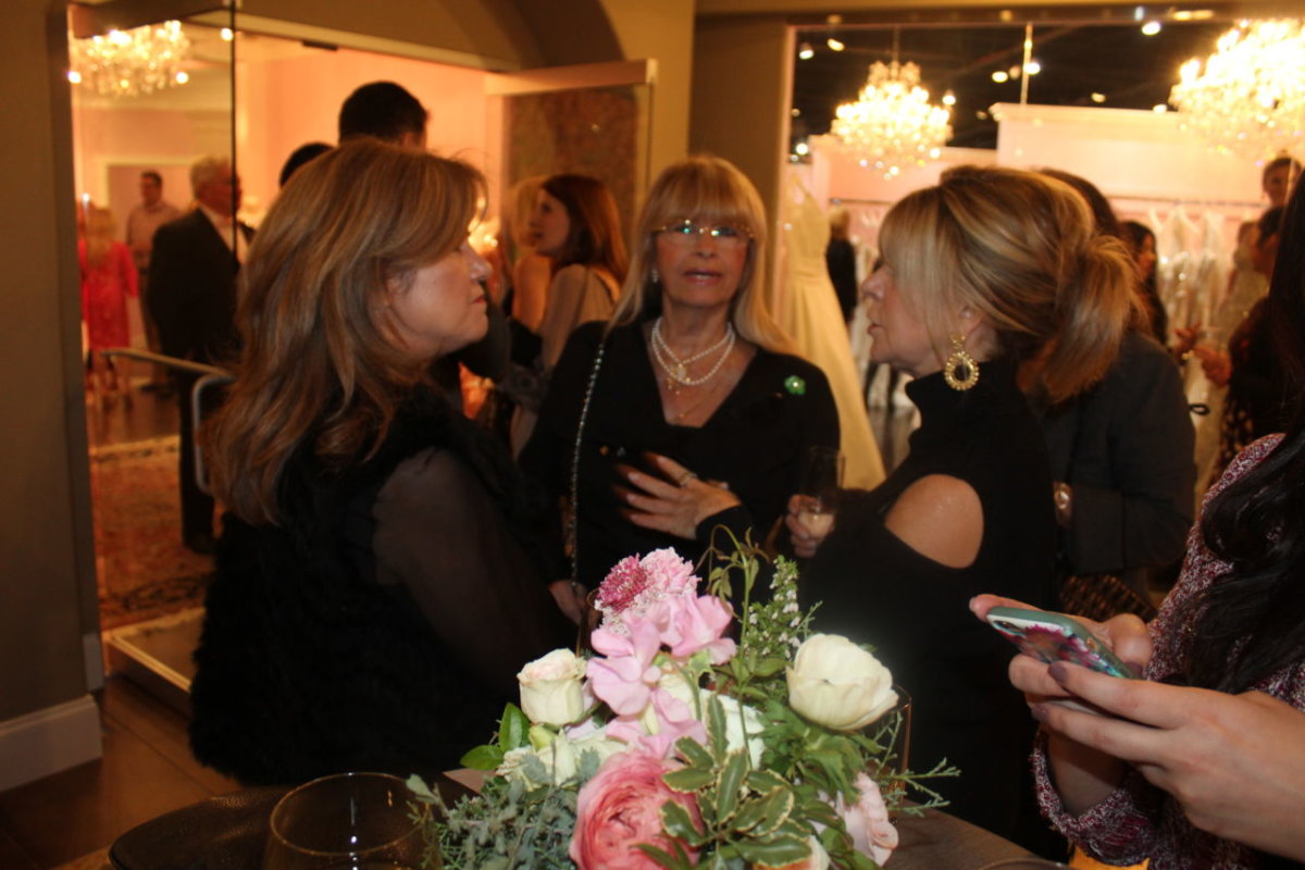 Van Cleve arrives in style at new Paoli site Greek Portal Hellenic News of America