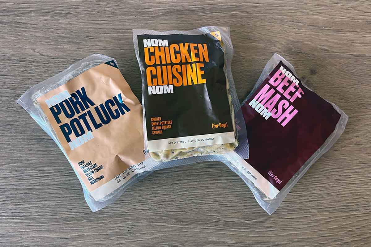 Nom Nom Review helloBARK!