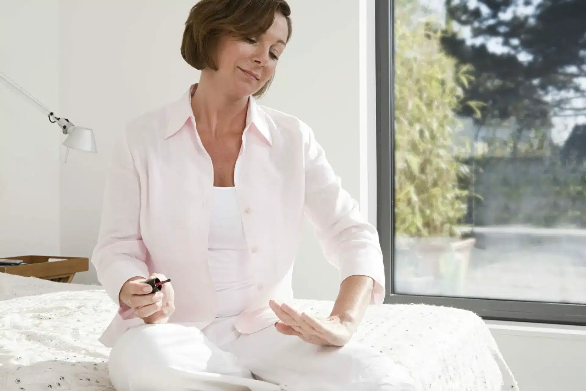 Does Nail Polish Dry Faster in Hot or Cold? Tips to Speed It Up