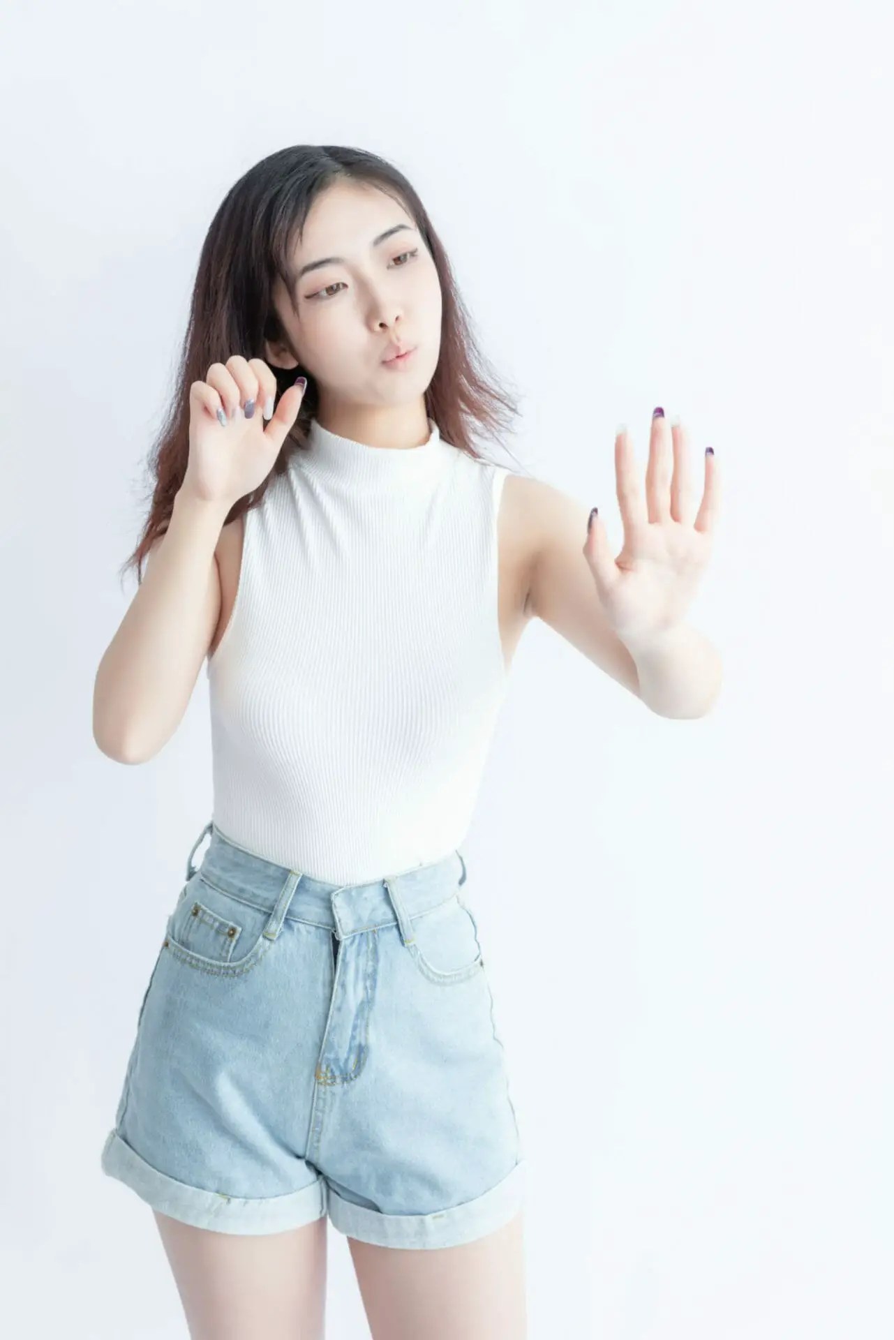 How Long Does Essie Nail Polish Take to Dry? Quick Drying Tips