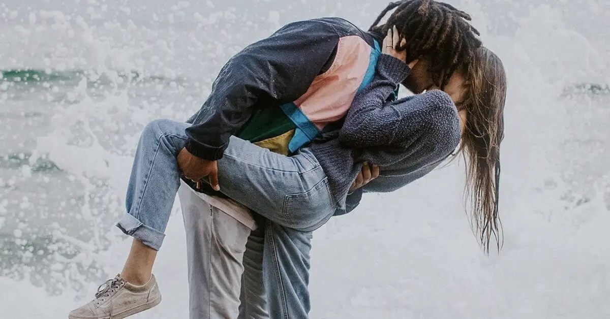 When Will He Ask for a Second Date? Signs & Tips for Success